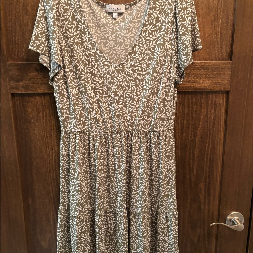 Gilli Women's Green Leaf Print Above Knee Dress